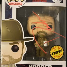 Stranger Things #512 Hopper Funko Pop! Vinyl Figure Signed by David Harbour (Chase)