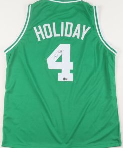 Alternative view of Jru Holiday