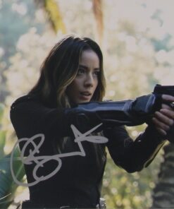 Chloe Bennet